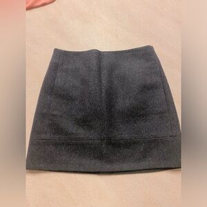 Wool mini skirt.
